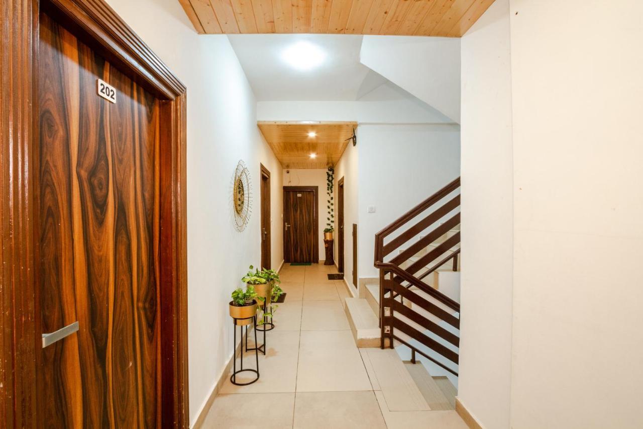 Hotel Eden Oaks Manāli Zewnętrze zdjęcie