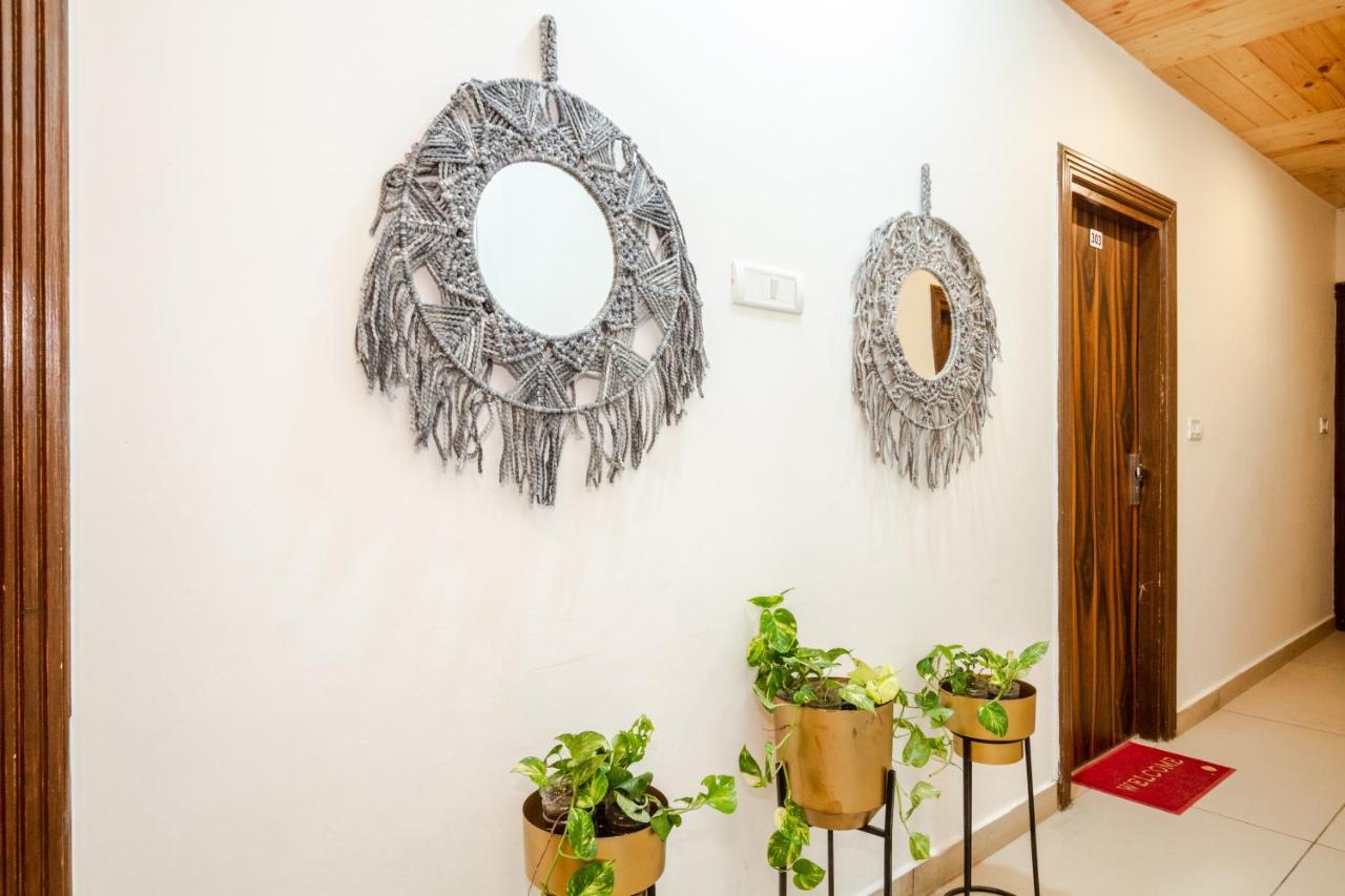 Hotel Eden Oaks Manāli Zewnętrze zdjęcie