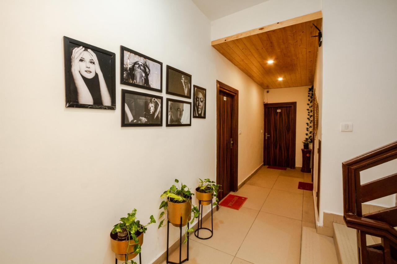Hotel Eden Oaks Manāli Zewnętrze zdjęcie