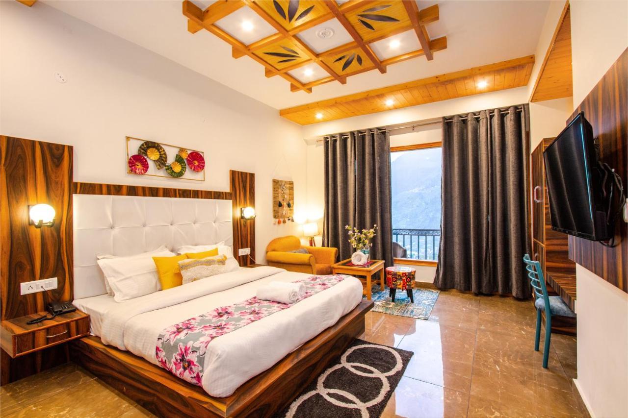 Hotel Eden Oaks Manāli Zewnętrze zdjęcie