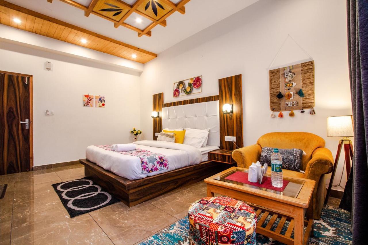 Hotel Eden Oaks Manāli Zewnętrze zdjęcie