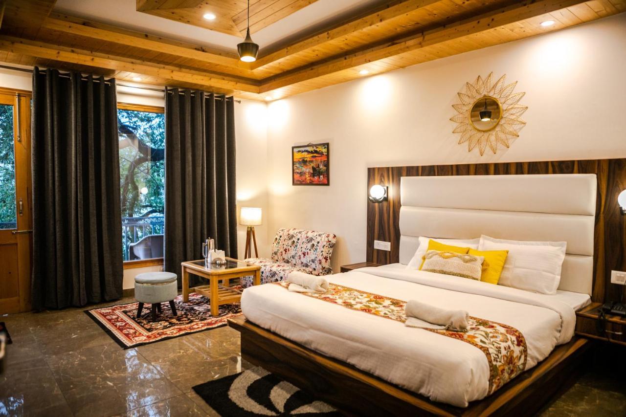 Hotel Eden Oaks Manāli Zewnętrze zdjęcie